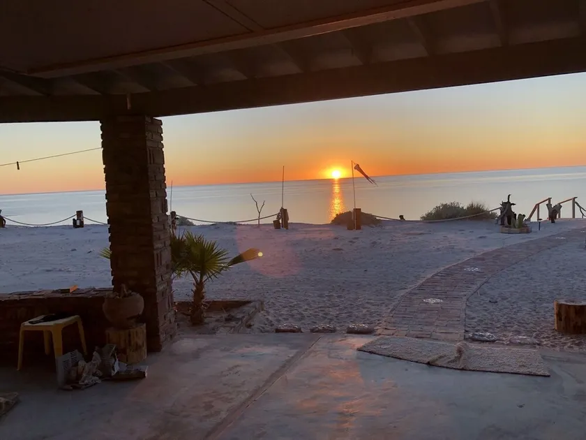 Beautiful and incredibly stocked turn key Oceanfront Casa for 6. - Image 1