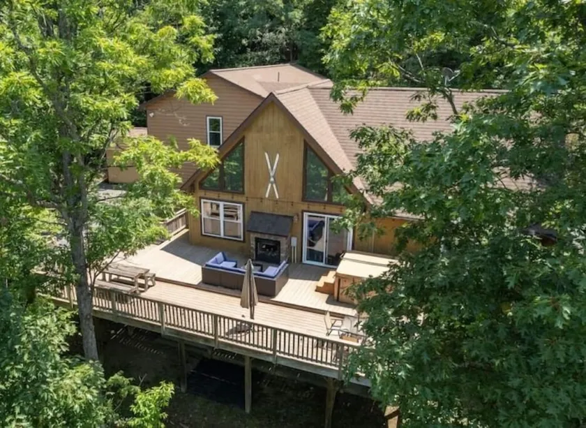 Bryce MTN Views - Hot Tub - Theater - Games - Sleeps 14 - Image 1
