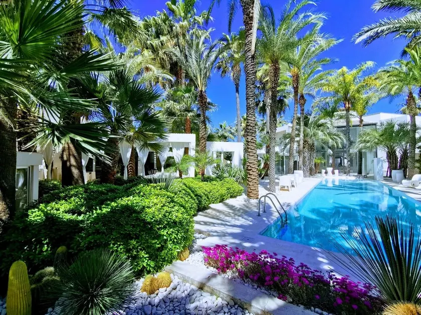 50% RABATT AUF WINTERPREISE! Luxusvilla, privater Pool, Garten, Solarium mit Meerblick - Image 1