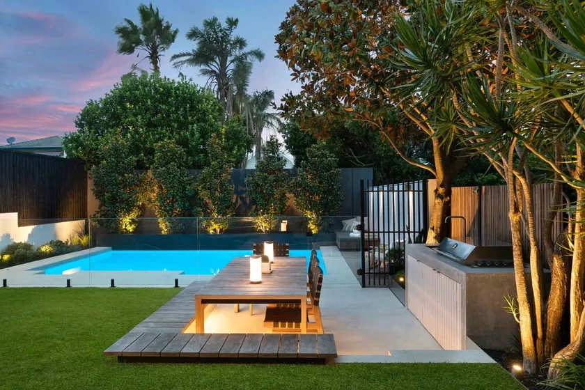 Modern Beach House with swimming pool and very close to the beach - Image 1