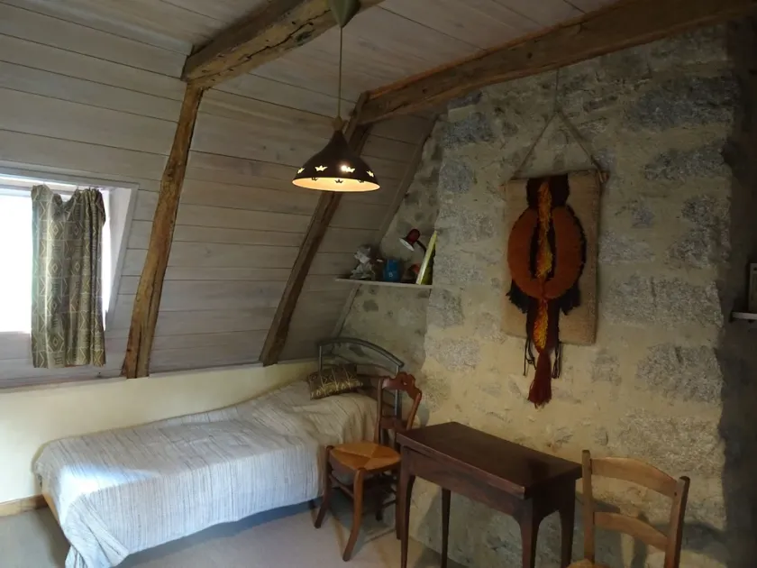 Maison Traditionnelle en Haute Auvergne - Image 1
