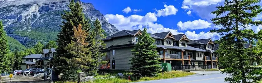 Luxurious Multi-level Condo in Premium Resort - Image 1