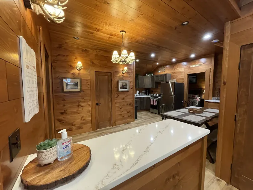 \"The Fulton,\" a 3-bedroom, luxury waterfront cabin at The Lakes Old Forge - Image 1