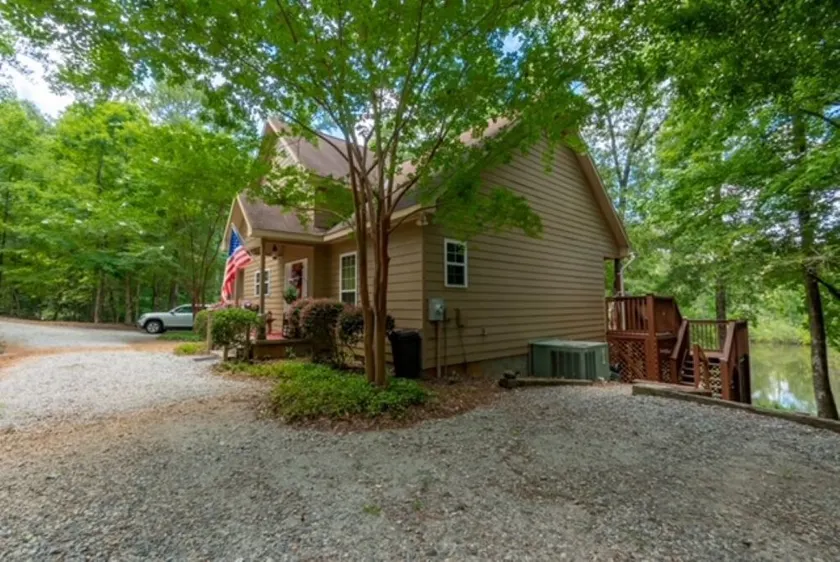 Lakeside home-minutes to Callaway Gardens, FDR Park & Impact 360 Institute - Image 1