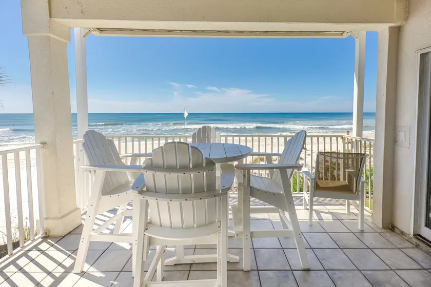 Beachfront condo with Gulf front shared pool private balcony and grilling area - Image 1