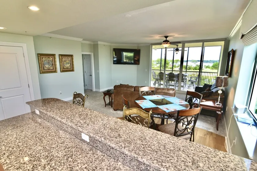 LOST KEY BEACH & GOLF CLUB End Unit for 50% better views 👀  NO SMOKING!! - Image 1