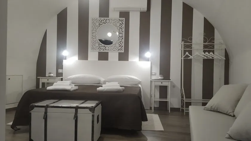 Suite \"gioia\" - Monolocale al Piano Terra - Image 1