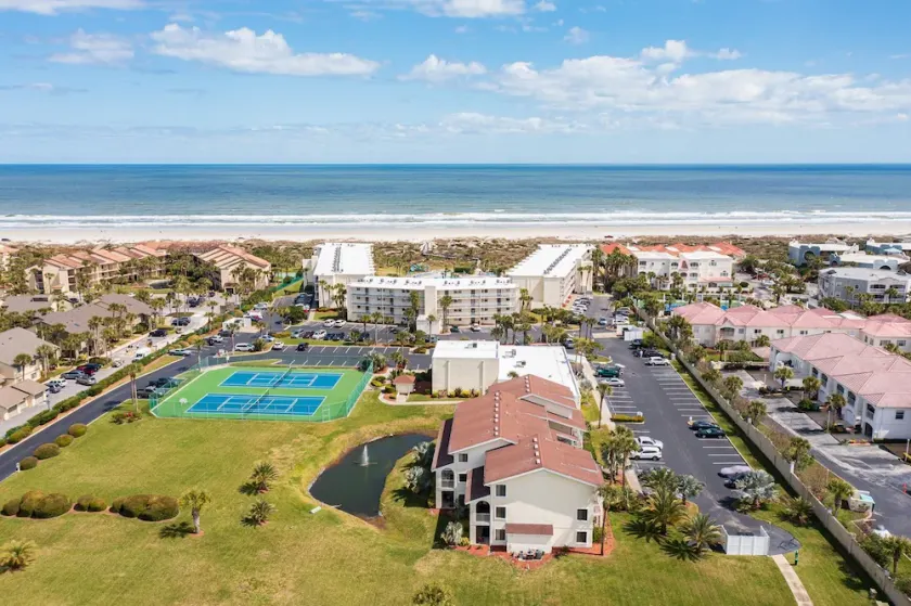 Charming Townhouse at Colony Reef 18C — Perfect Beachside Getaway! - Image 1