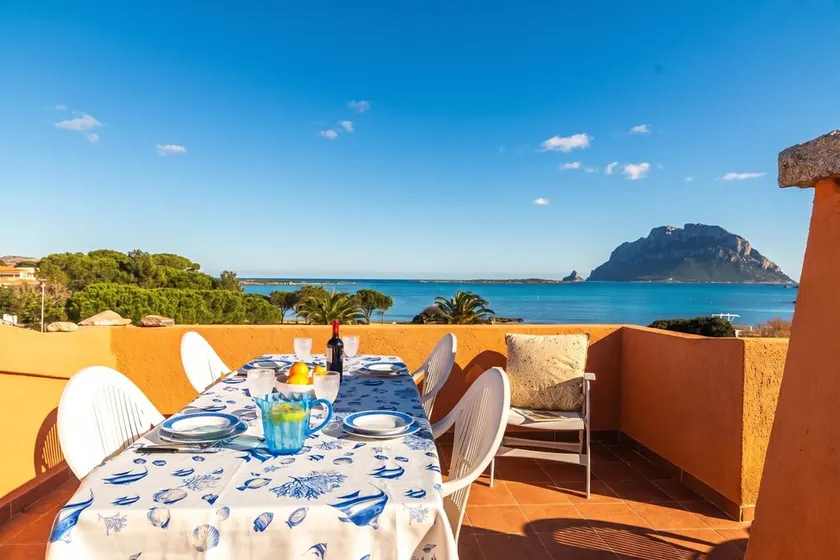 Il Vecchio Faro Dalia 6 50m From The Sea - Happy Rentals - Image 1