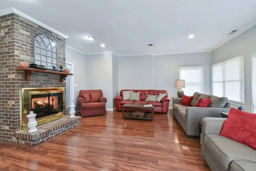 Family Asheville Mountain Retreat w/Hot Tub - Image 1