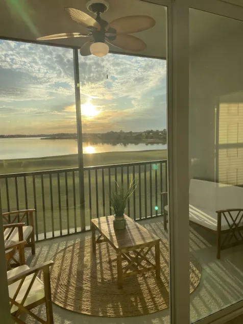 Stunning 10th Hole & Lake Views, Golf, Resort Amenities, Monthly Stays - Image 1