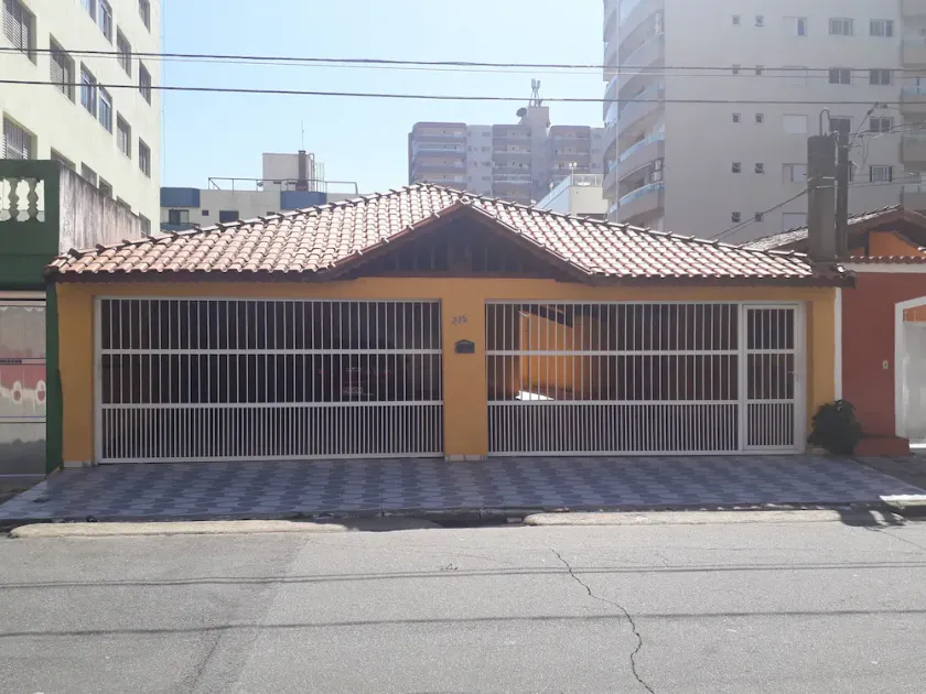Beach house in gated community with barbecue - Image 1