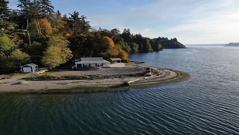 \"Driftwood Island Retreat\" Spektakuläre Aussicht, Private Waterfront am James Point. - Image 1