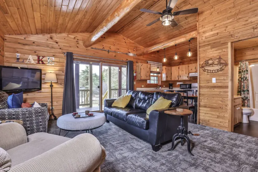 Lakeside wilderness resort cabin with dock, fire pit, on-site store, bait shop! - Image 1