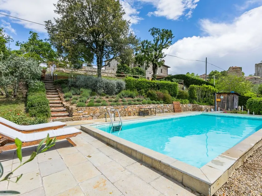Cosy apartment in villa with pool, WIFI, A/C, TV, terrace, pets allowed and panoramic view - Image 1