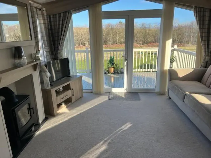 Holiday Cabin Sleeps 5, Pets, Edinburgh Festival - Image 1