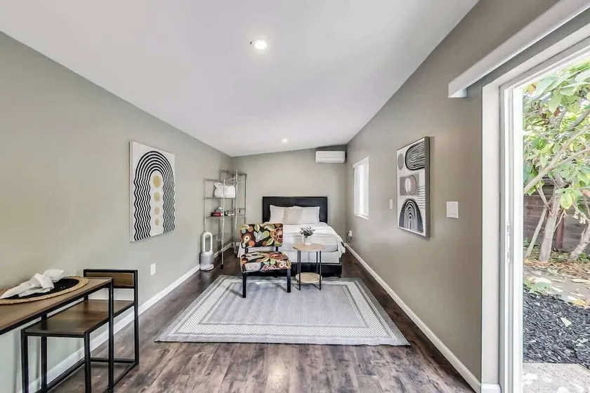 West Oakland Charm 5br4ba AC WD - Image 1