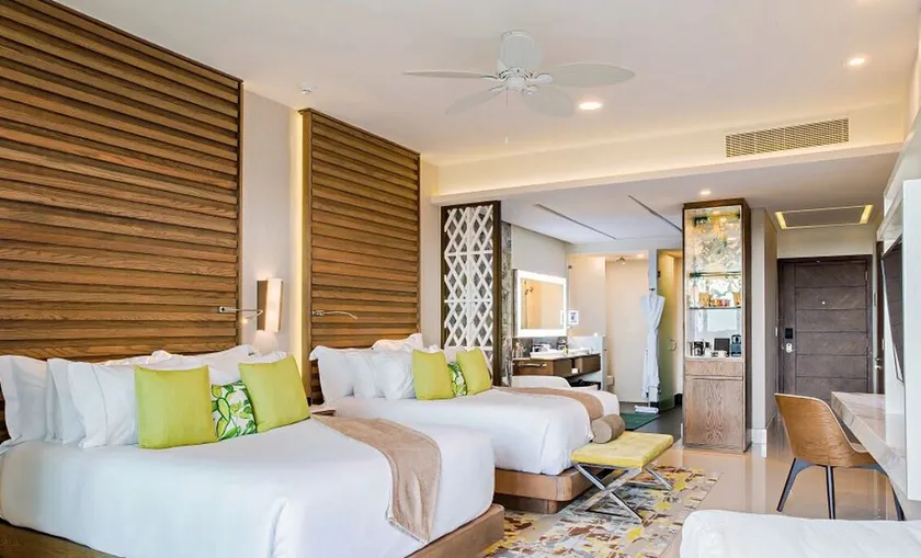 Modern Chic 2 Bedroom Condo - Private Balcony w/ View on Garza Blanca Resort - Image 1