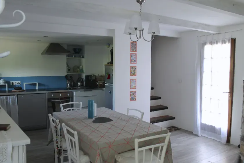 Charming village house and its beautiful garden in the South of France - Image 1