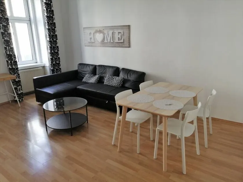 Balcony Apartment near Schönbrunn - Image 1