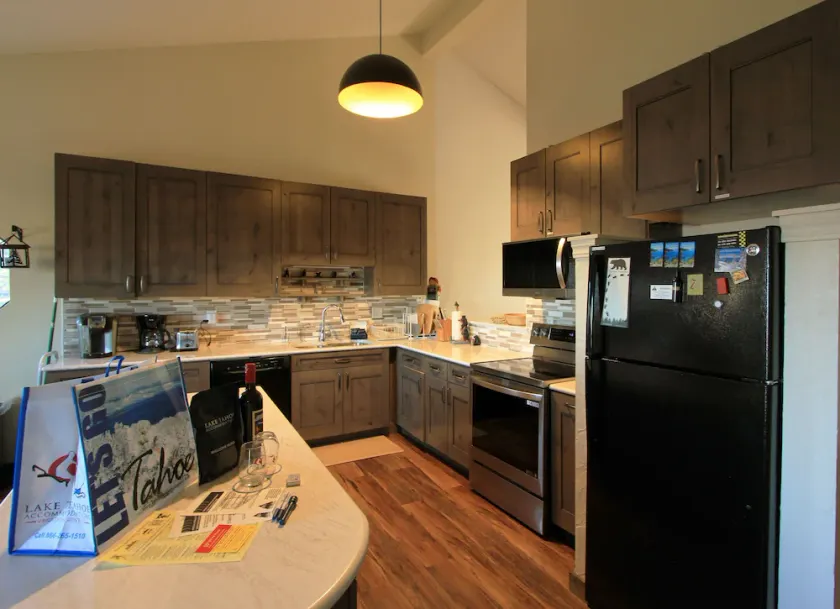 Lakescape condo - Image 1
