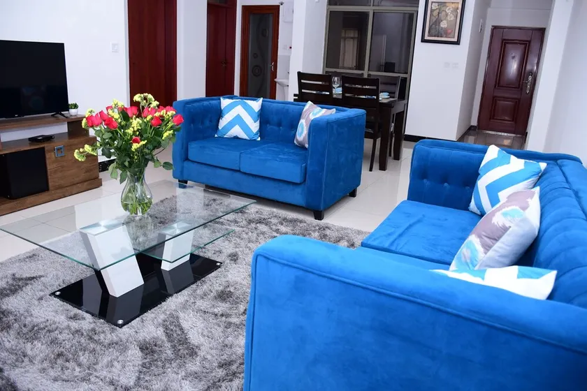 Clean ,Convinient and Secure Upscale Apartment with a close proximity to malls - Image 1
