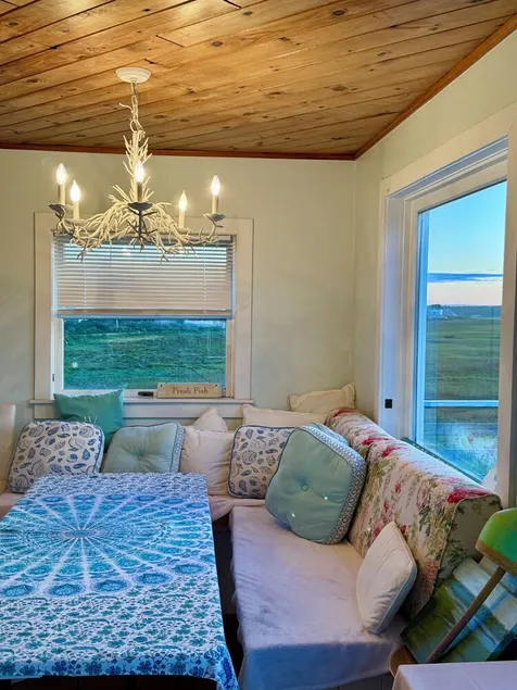 Bright Beach Cottage, Waterviews, Hunde Ok, Bryllupsrejse, Bryllupper - Image 1