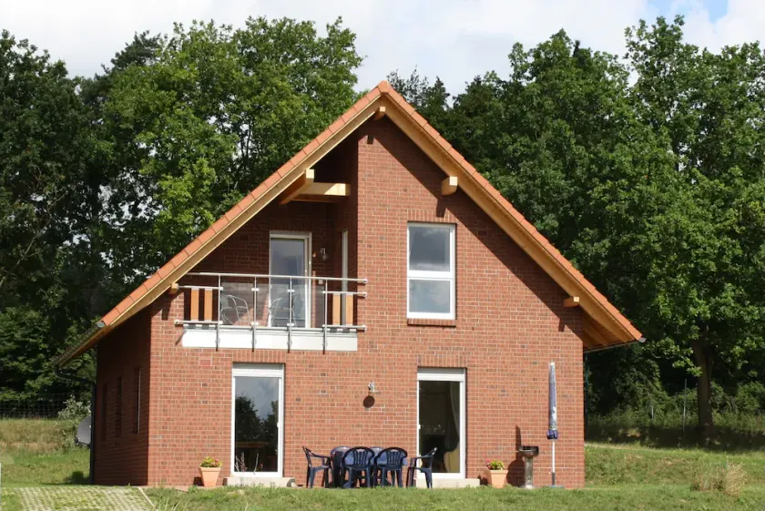 Stort hus på Lake Krakow incl. Båd og anløbsbro - Image 1