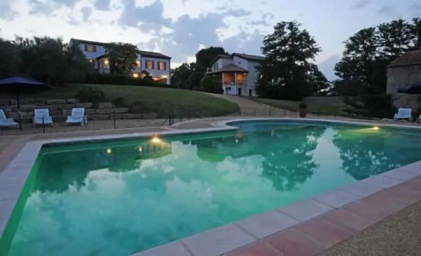 Gîte Le Chardonnay, Béziers proche Canal du Midi avec piscine - Image 1