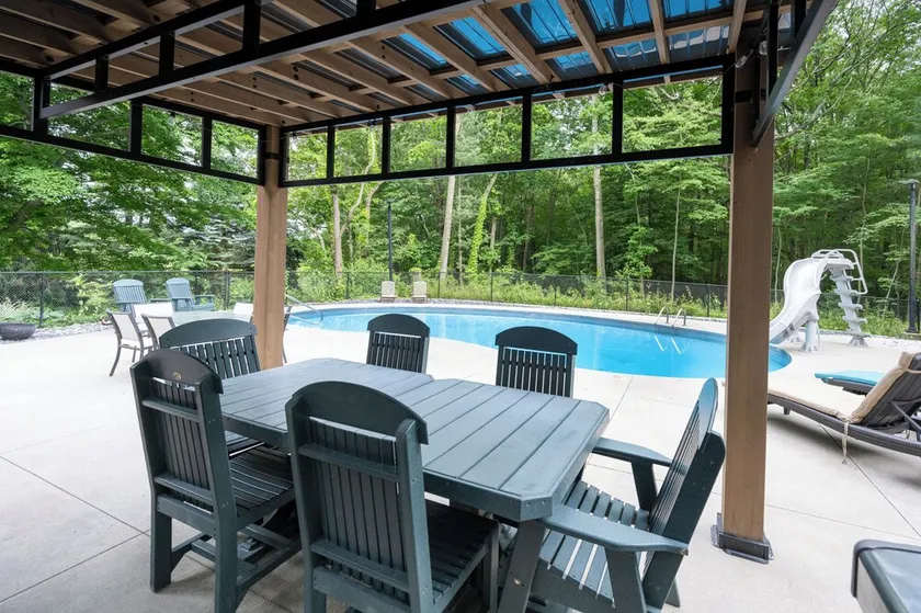 15-Acre Private Resort | Pool, Sauna, Hot Tub, Sleeps 17 - Image 1