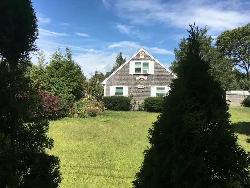 13 Quiet duplex by the beach, short walk to Falmouth Village, high-speed WiFi. - Image 1