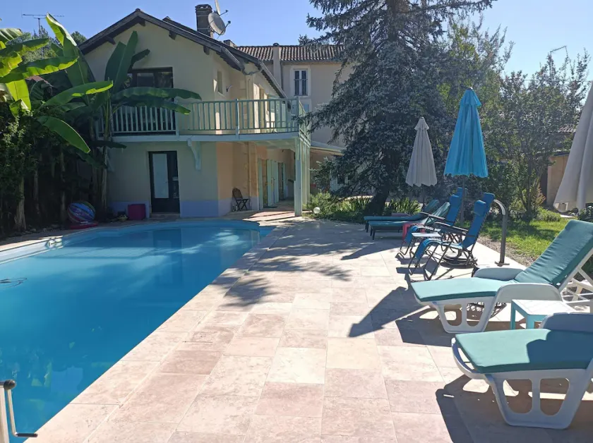 Smukt hus mellem Bergerac og Périgueux til 8 personer, swimmingpool, sauna, have - Image 1