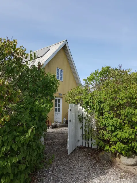 Beach House. 40 meter fra stranden. 6 personer. Water sport - Image 1