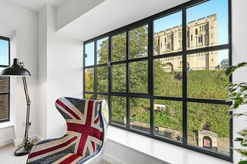 Castle View by G&G – Luxury Castle Retreat - Image 1
