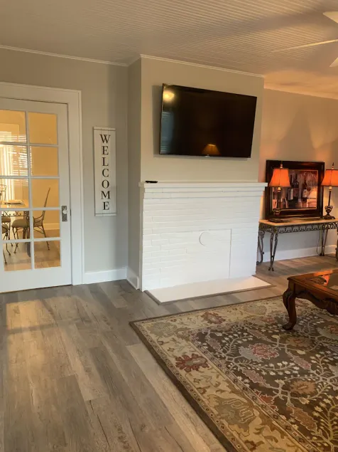 Sunny Side - Circa 1930's- updated bungalow located in the historic district. - Image 1
