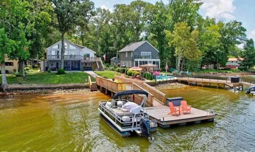 Lake House Oasis at High Rock Lake - Image 1