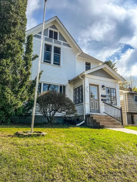 Quiet Living in the Heart of Stillwater! - Image 1