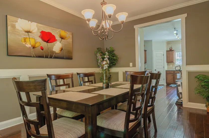 Serene Family Hideaway 4Br w Pool Table - Image 1