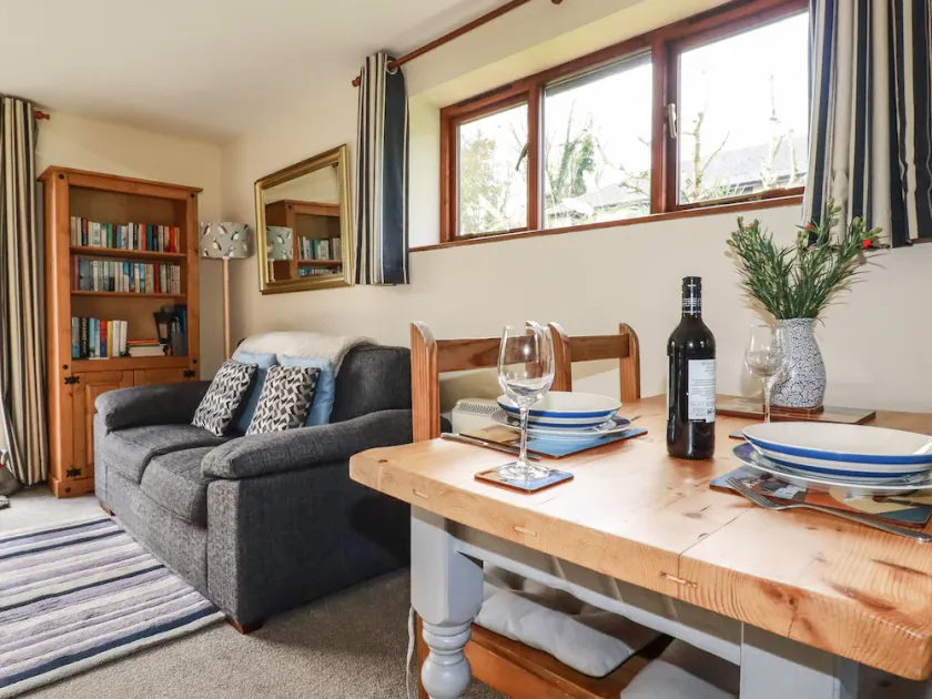 Hazel Cottage - Image 1