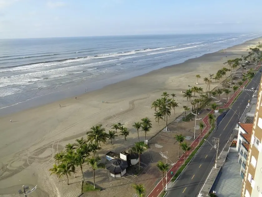 Beachfront apartment with 1 bedroom in Praia Grande - SP - Image 1