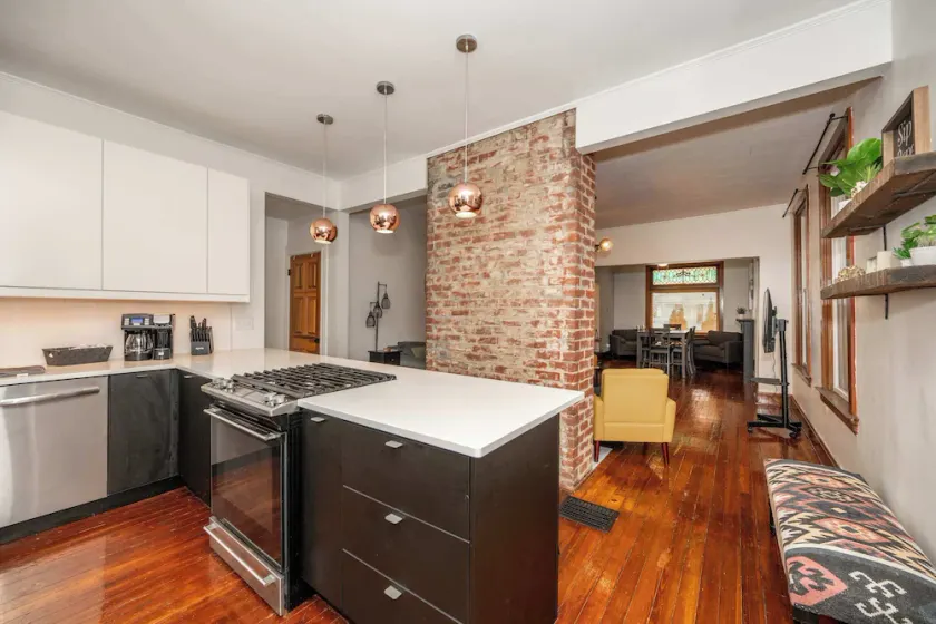 Historic 4BR, Walk Bellevue, 5 Min to Cincy - Image 1