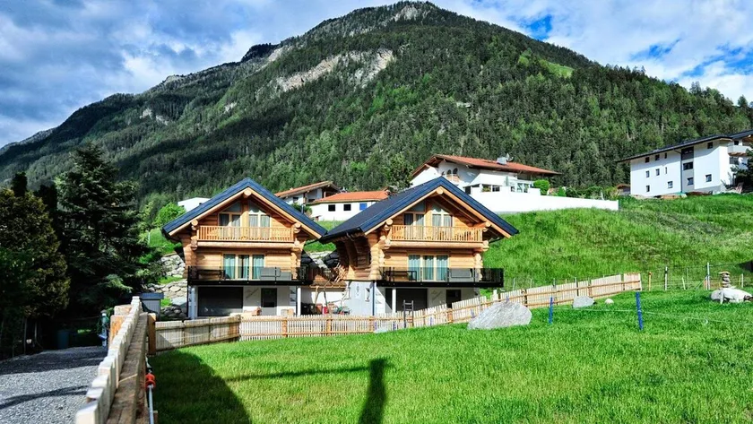 Summit Lodges - Image 1
