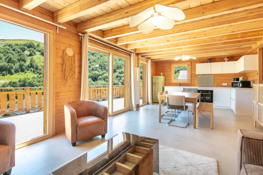 Mountain Chalet in Saint-Jean-d'Arves - Image 1