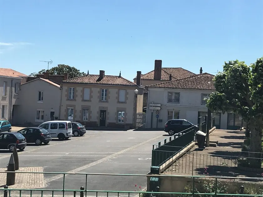 Small village house 30 minutes from Puy Dy Fou - Image 1