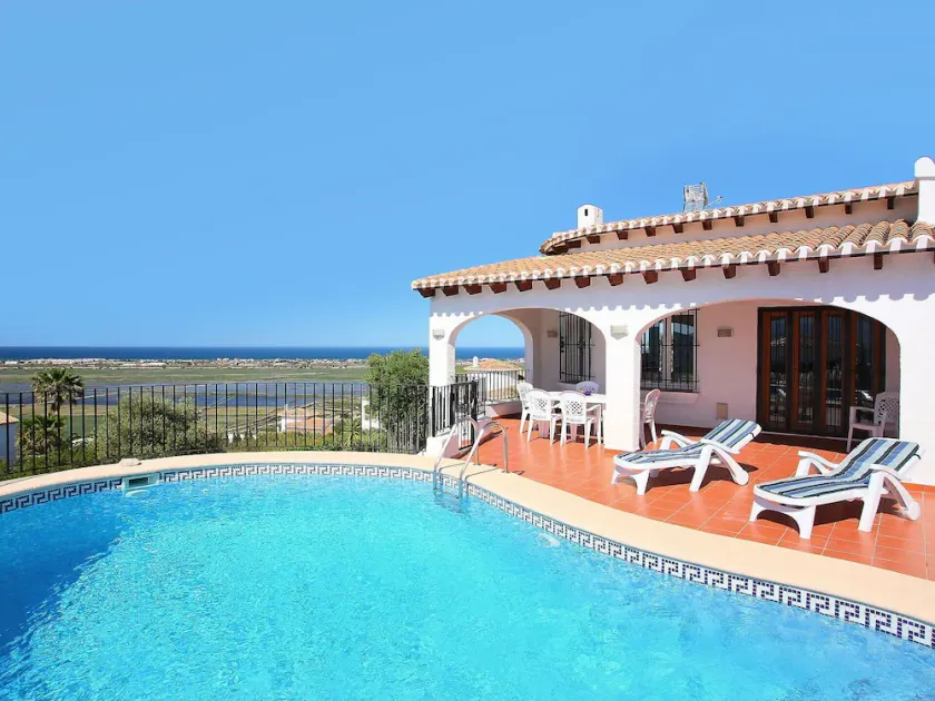 Alleinstehendes Ferienhaus mit privatem Pool,  W-LAN, Klimaanlage, TV, Terrasse, Panoramablick - Image 1