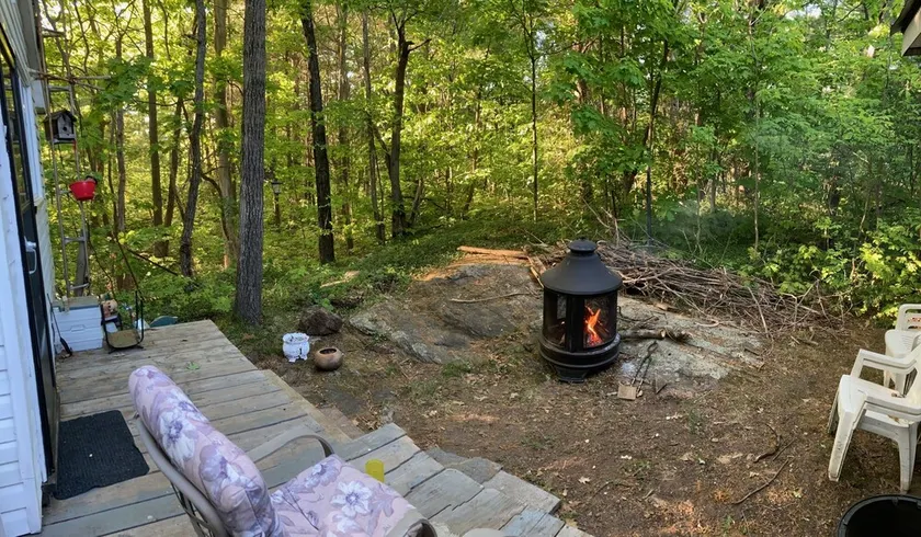 Cozy rustic private cottage 1 minute to beach - Image 1