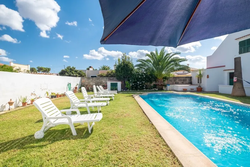 Villa lumineuse avec vue sur la mer - Image 1
