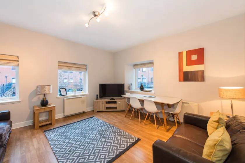 Comfortable 3 bedroom Apartment - Image 1