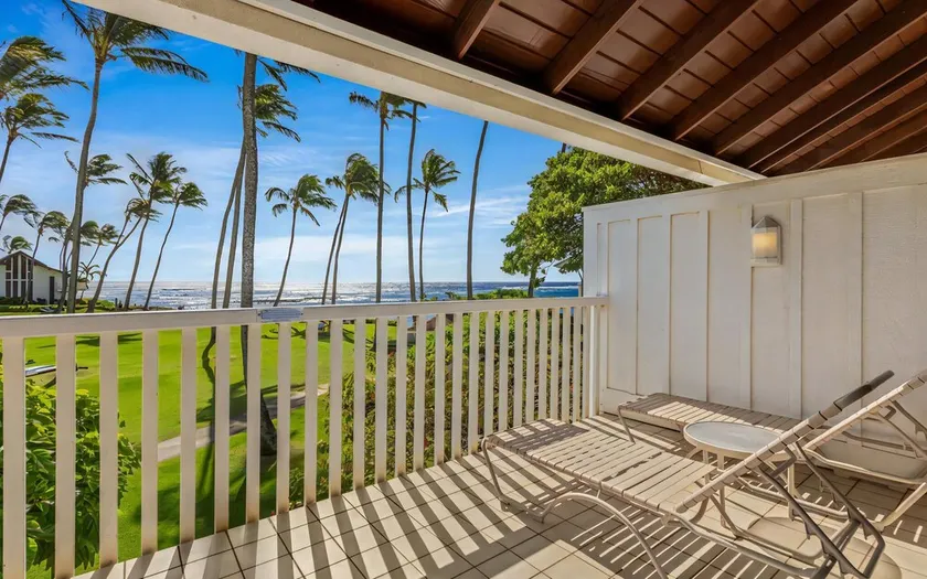 Corner Condo w/ Garden View, AC, Lanai & Shared Pool/hot Tub - Walk to the Beach - Image 1