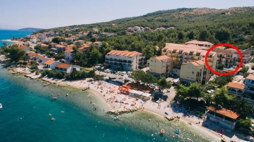 Three bedroom apartment with balcony and sea view Arbanija, Čiovo (A-17332-a) - Image 1